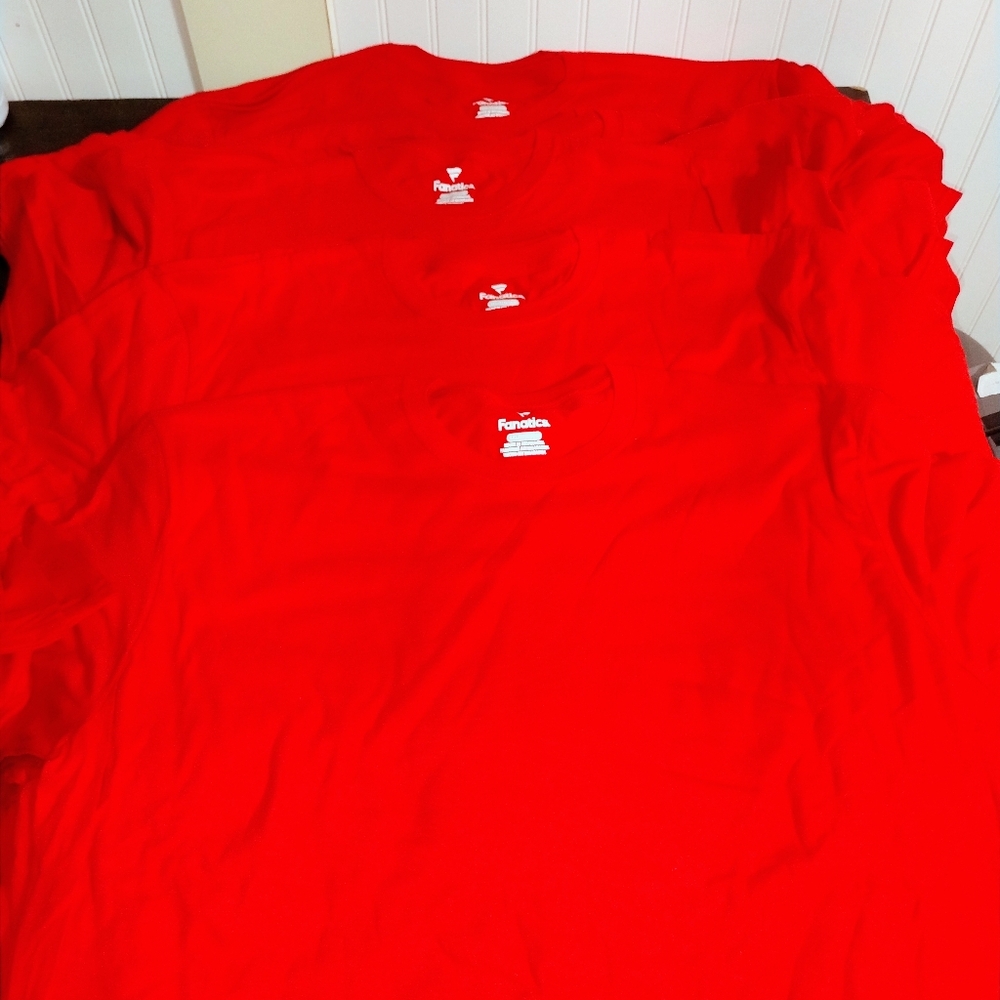 Tshirts lot of 5 red tshirts size 3xl brand fanatics